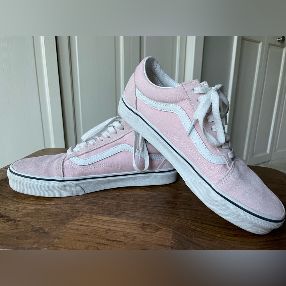 Pink Suede top Vans